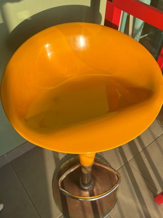 Tavolo alto moderno rosso e nero