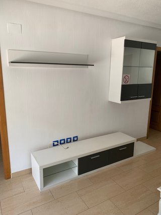 Mueble de salón moderno blanco y negro