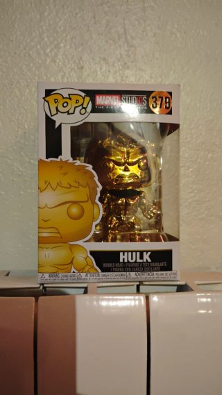 Funko Pop! Hulk 379 Marvel Studios Dorado