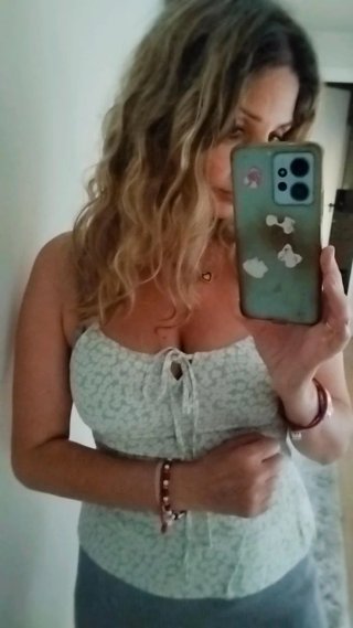 Blusa Rouje floral verde y blanco Talla xs