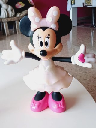 Figura Minnie Mouse Interactiva