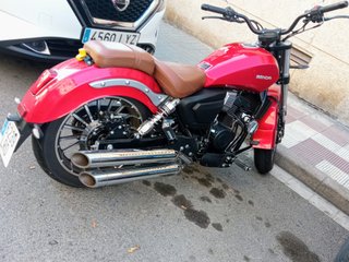 Benda Eagle 125 Roja y Marrón
