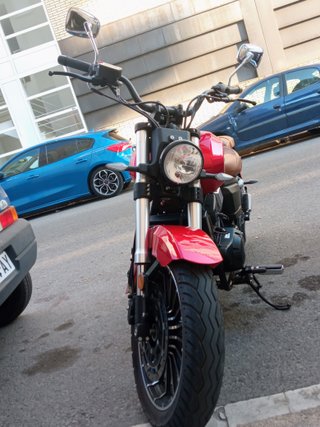 Benda Eagle 125 Roja y Marrón