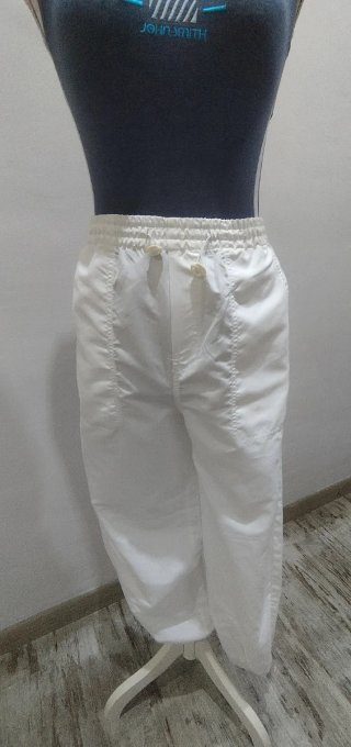 Pantalón bombacho Pull & Bear.