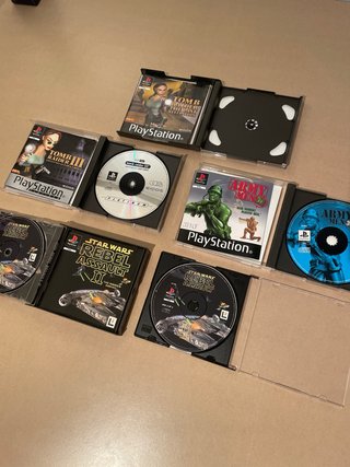 Lote Giochi e scatole di PS1