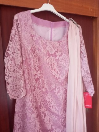 Vestido de fiesta encaje rosa
