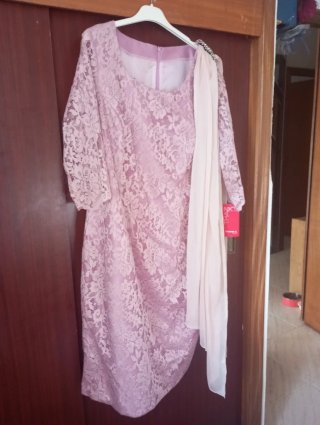 Vestido de fiesta encaje rosa