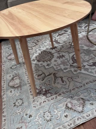 Mesa redonda de madera