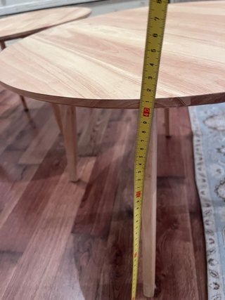 Mesa redonda de madera