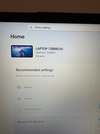Lenovo Laptop + Cargador + Ratón Inalámbrico