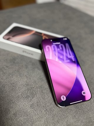 iPhone 16 Pro Max Dorado