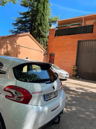 Peugeot 208 2013