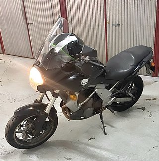 Kawasaki Versys 650 Negra/Plata