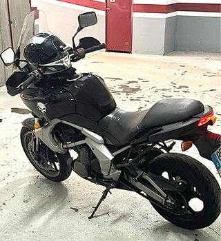 Kawasaki Versys 650 Negra/Plata