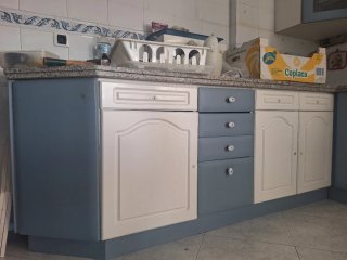 Muebles de cocina: 8 altos y 8 bajos