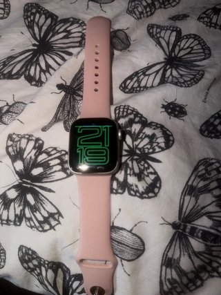 Apple Watch SE + accesorios. Version watchOS 26.5