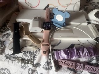 Apple Watch SE + accesorios. Version watchOS 26.5