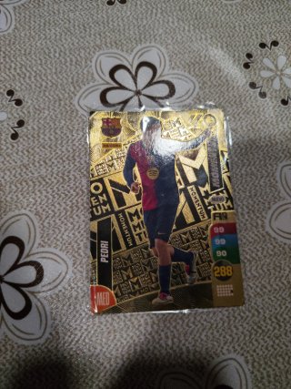 Carta Pedri Momentum Adrenalyn XL
