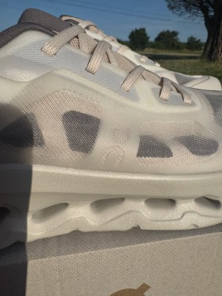 On Cloud Ivory Remix Zapatillas Beige/Gris