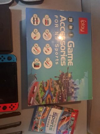 Nintendo Switch con funda y accesorios