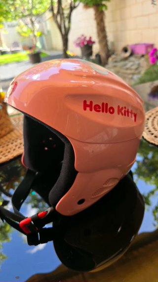 Casco de esquí rosa Hello Kitty