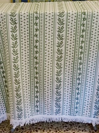 Mantel Provencal