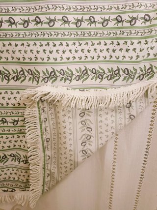 Mantel Provencal