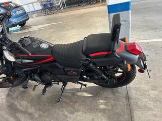 Moto UM renegade las vegas 125cc