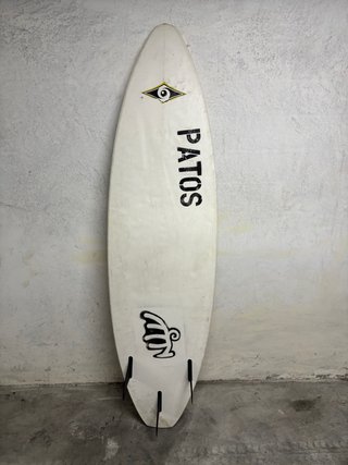 Tabla de surf BIC. 6’ 7 pulgadas. Funda incluida