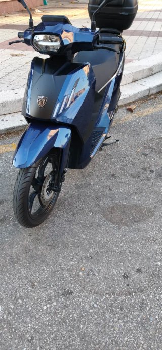 Peugeot 49cc 4tiempo 6mil km digital al dia itv