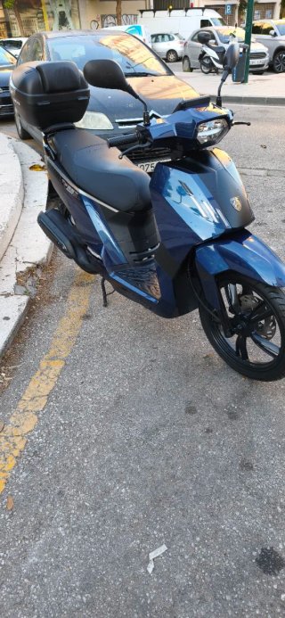 Peugeot 49cc 4tiempo 6mil km digital al dia itv