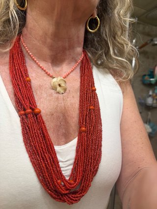 Collar Vintage Coral Años 70