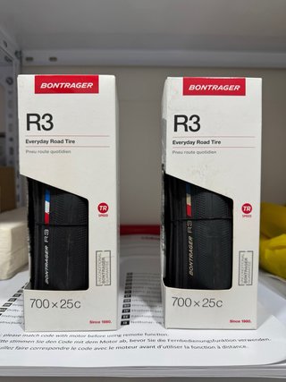 Cubiertas Bontrager R3 700x25c (2 unidades)