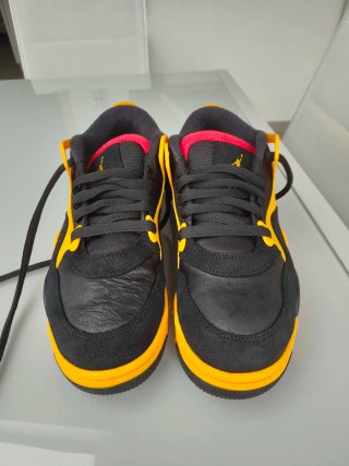 Nike Air Jordan 4 RM Bruce Lee