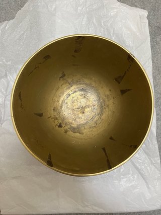 Cuenco de bronce chino antiguo