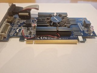 Tarjeta Gráfica Gigabyte GV-N210D3-1GI
