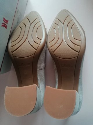 Zapatos Callaghan Tacón Gris Hebilla Dorada