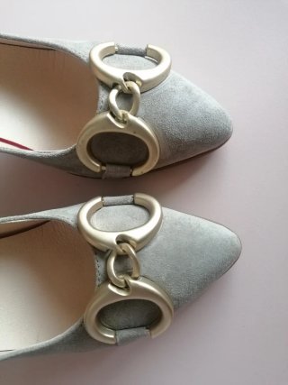 Zapatos Callaghan Tacón Gris Hebilla Dorada