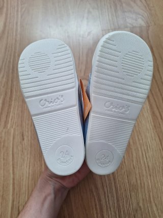 Deportivas barefoot de Blanditos. Num 24