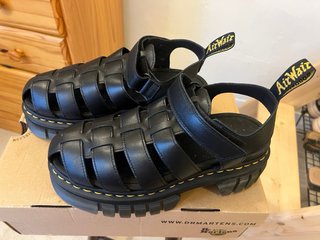 Sandalias Dr. Martens Ricki Fisherman T.40