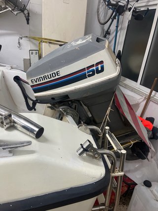 Barco Río 400 con toldo