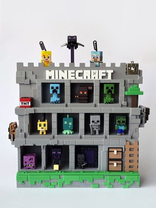 Expositor Minecraft Kinder Joy Premium