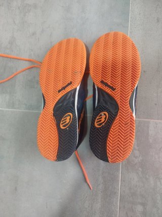 Zapatillas BullPadel Azul y Naranja