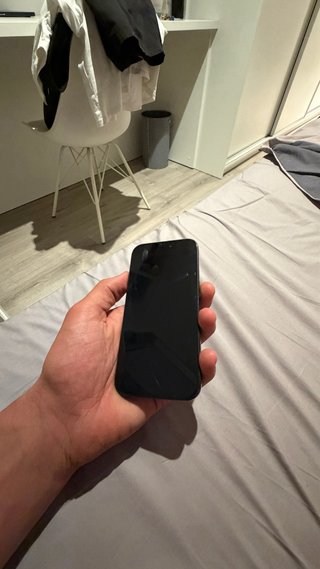 iPhone 15 Pro Gris Roto 256gb