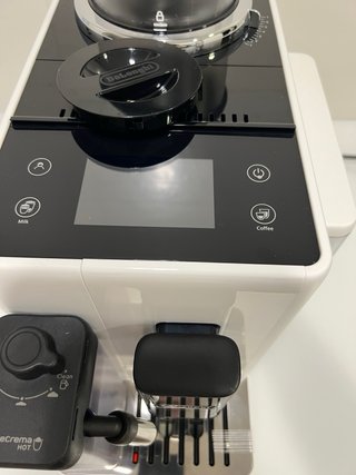 Cafetera DeLonghi Rivelia Blanca