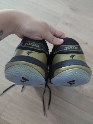 Zapatillas Joma Padel Negras y Doradas