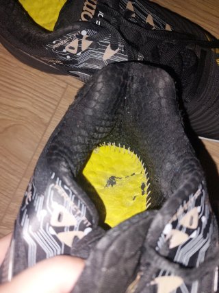 Zapatillas Joma Padel Negras y Doradas