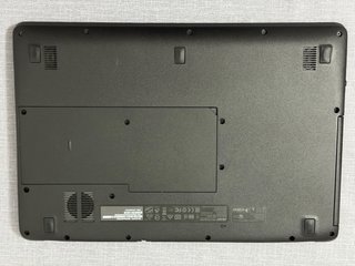 Portátil Acer ES1-523 Negro