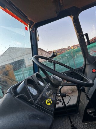 EBRO 6100 CON PALA – ÚNICO DUEÑO – SOLO 3.000H