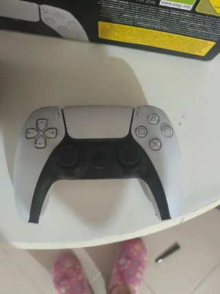 PlayStation 5 Digital Edition con mando